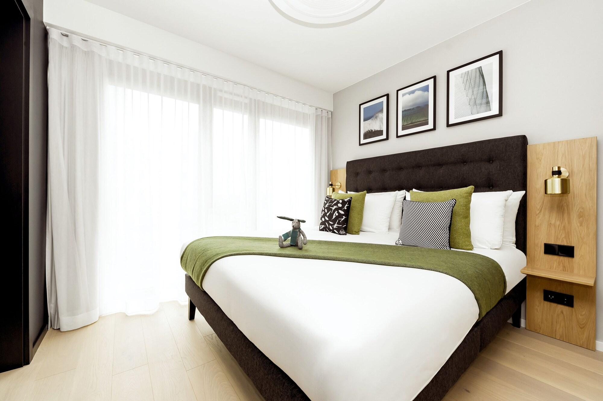 Wilde Berlin, Checkpoint Charlie 4*